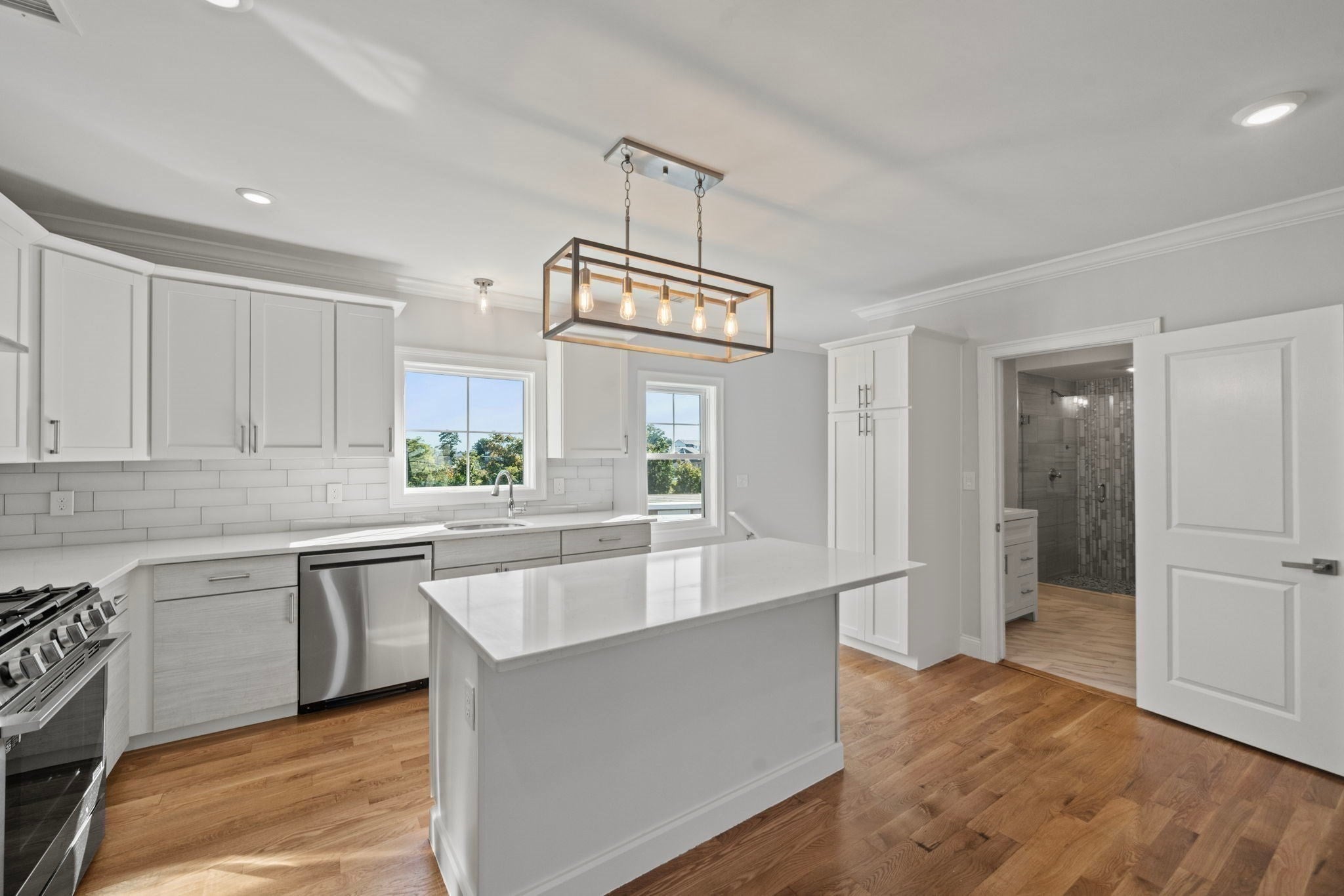 62 Pleasant St #2, Winthrop, MA, 62 Pleasant St #2, Winthrop, MA Photo #8