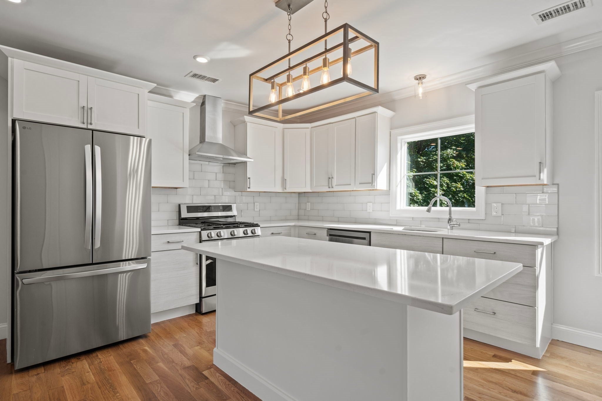 62 Pleasant St #2, Winthrop, MA, 62 Pleasant St #2, Winthrop, MA Photo #9