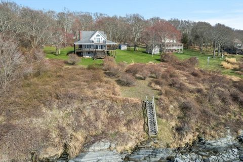 Photo of 8 Stevens Landing, Portsmouth, RI 02872 (MLS # 73503696)