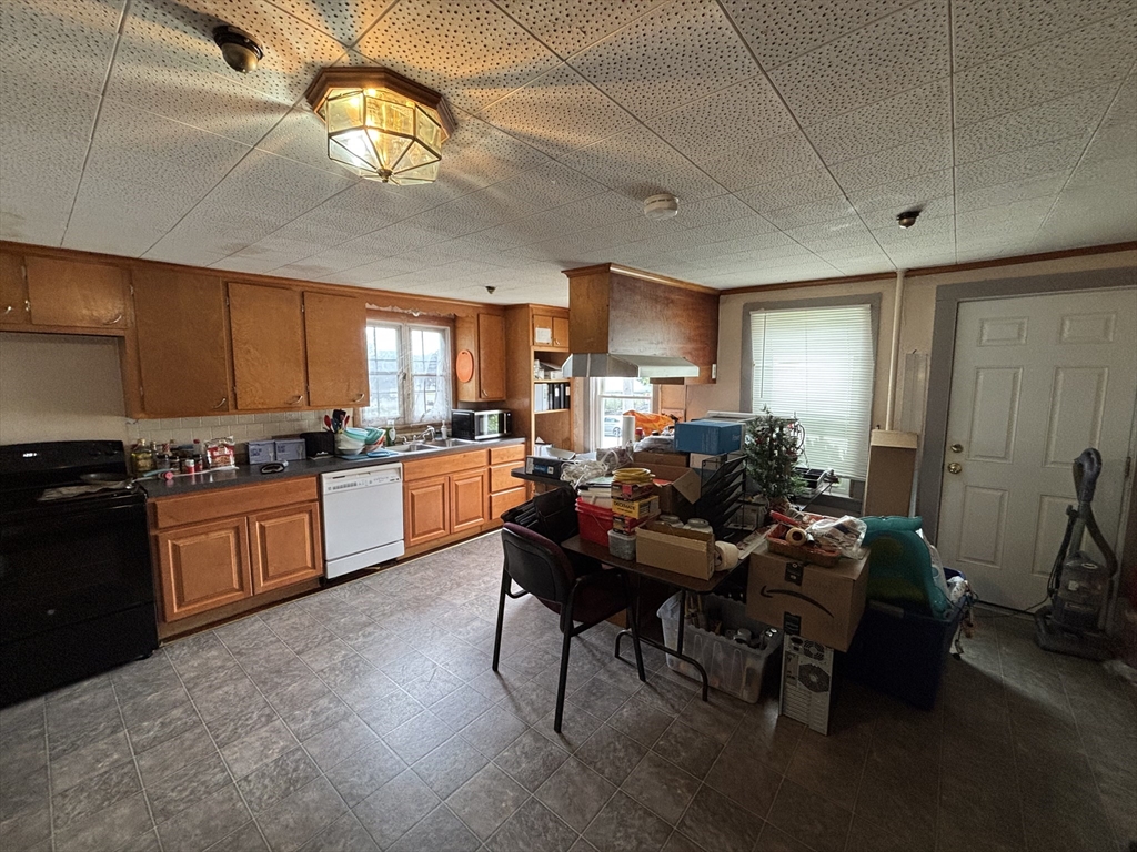 18 Sutton Ave