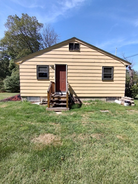 5 New Carver St
