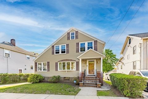 Single Family Residence in Medford MA 258 Governors Ave.jpg