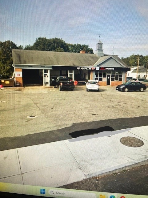 18-20 N Main St