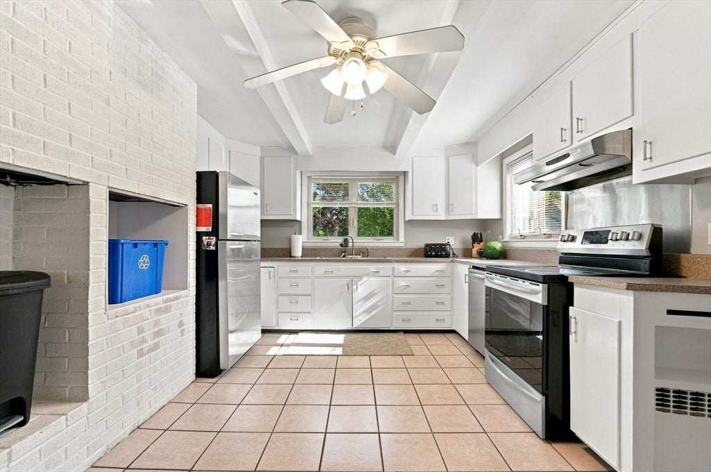 2 Lisa Ave, Acushnet, MA Photo #9