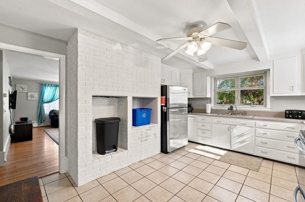2 Lisa Ave, Acushnet, MA Photo #10