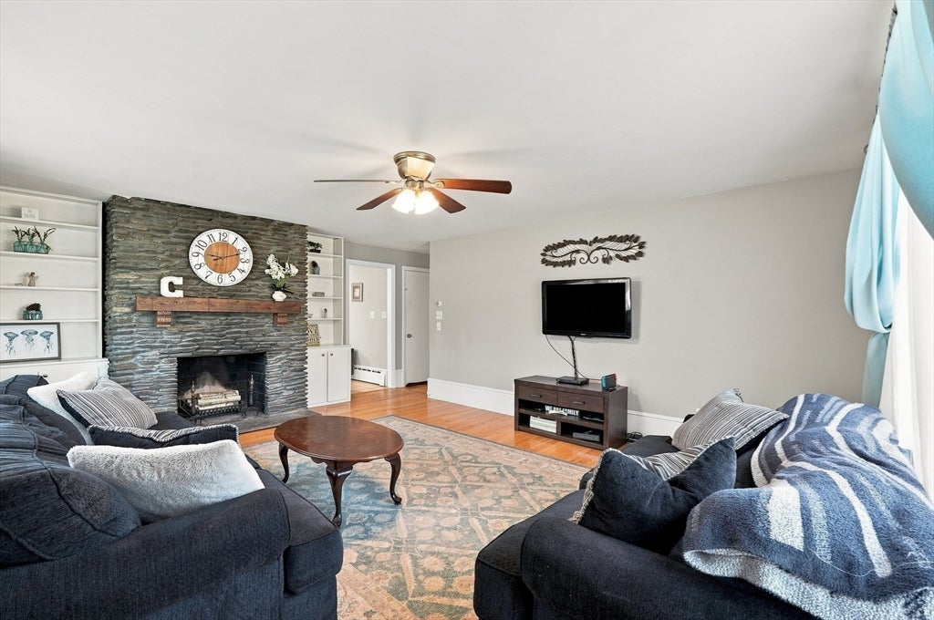 2 Lisa Ave, Acushnet, MA Photo #4
