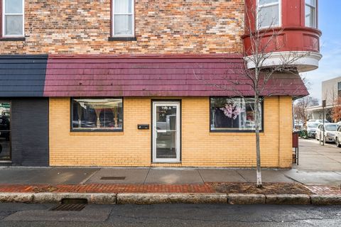 Photo of 770 Cambridge St #770, Cambridge, MA 02141 (MLS # 73520078)