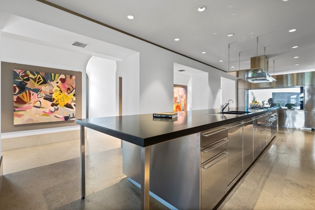 314 Commonwealth Ave 4