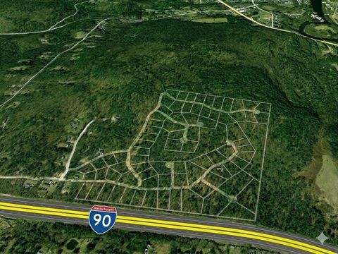 0 Address Withheld Russell MA 01071