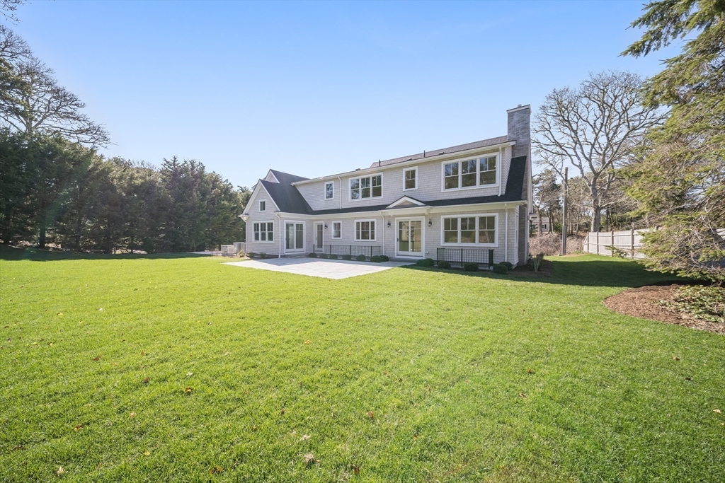 45 Meadow View Rd South