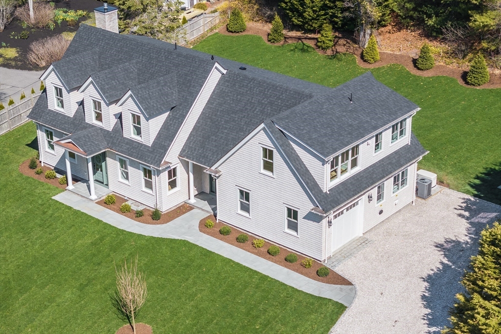 45 Meadow View Rd South