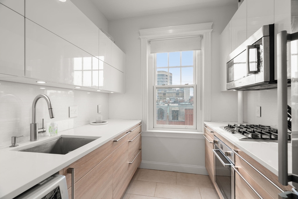 282 Newbury Street 17
