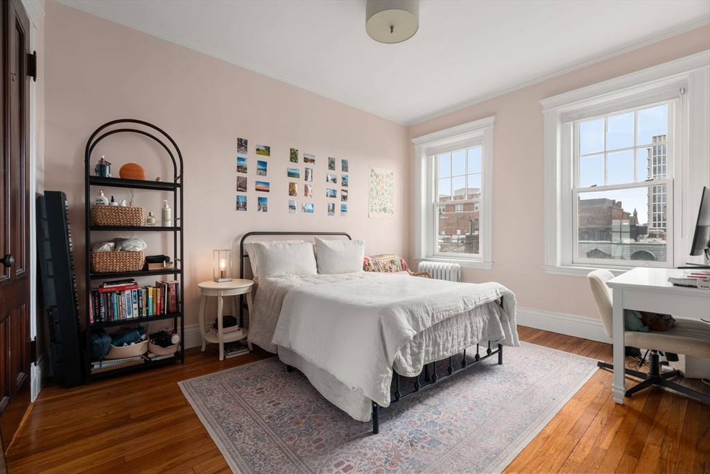 282 Newbury Street 17