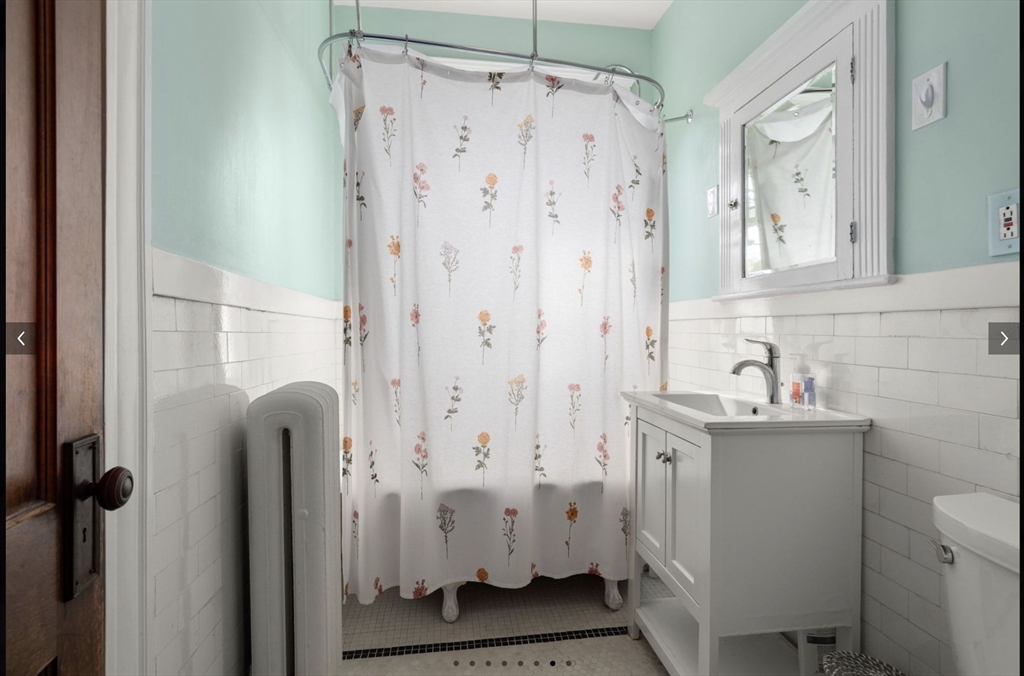 282 Newbury Street 17