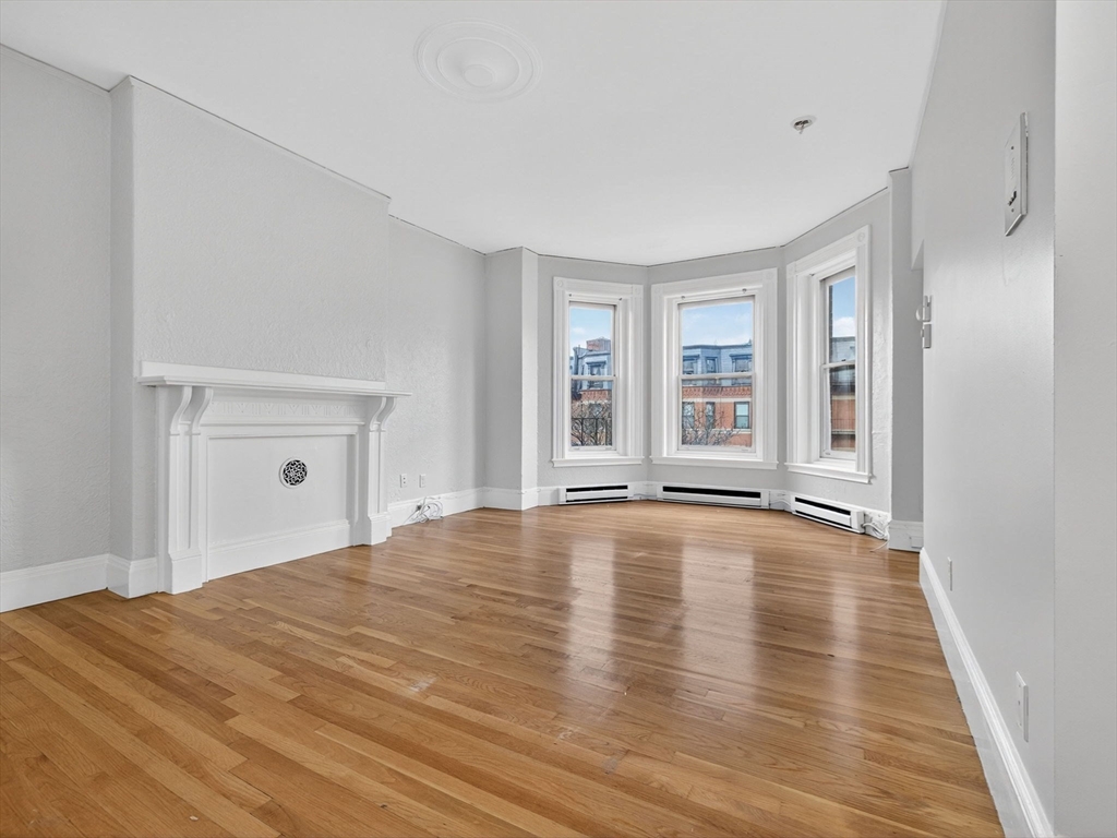 230 Newbury Street 21