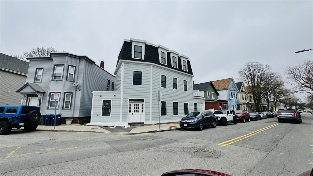 804-806 Saratoga St, Boston, MA Photo #1