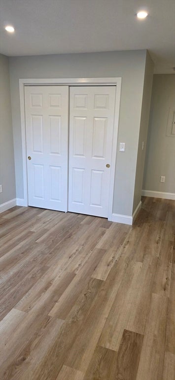 284 N Main St 4