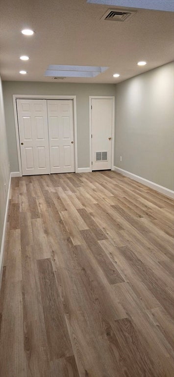 284 N Main St 4