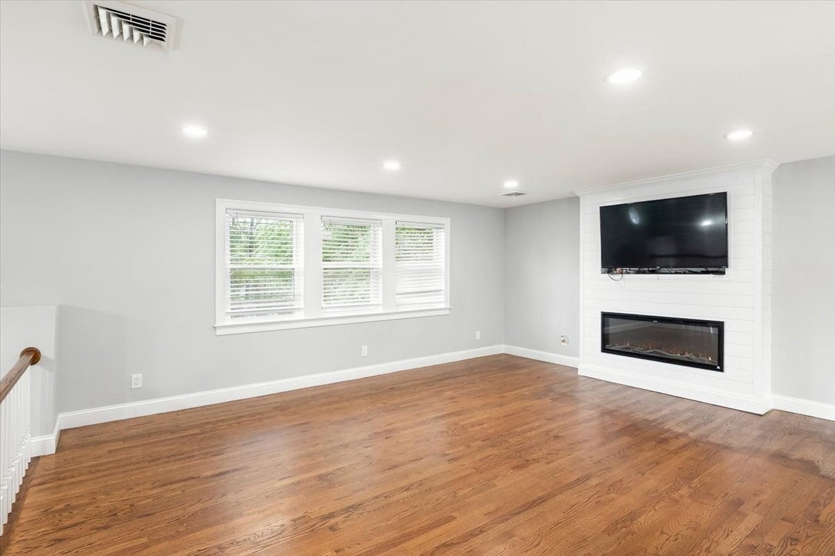 7 Alyssum Dr, Billerica, MA Photo #17
