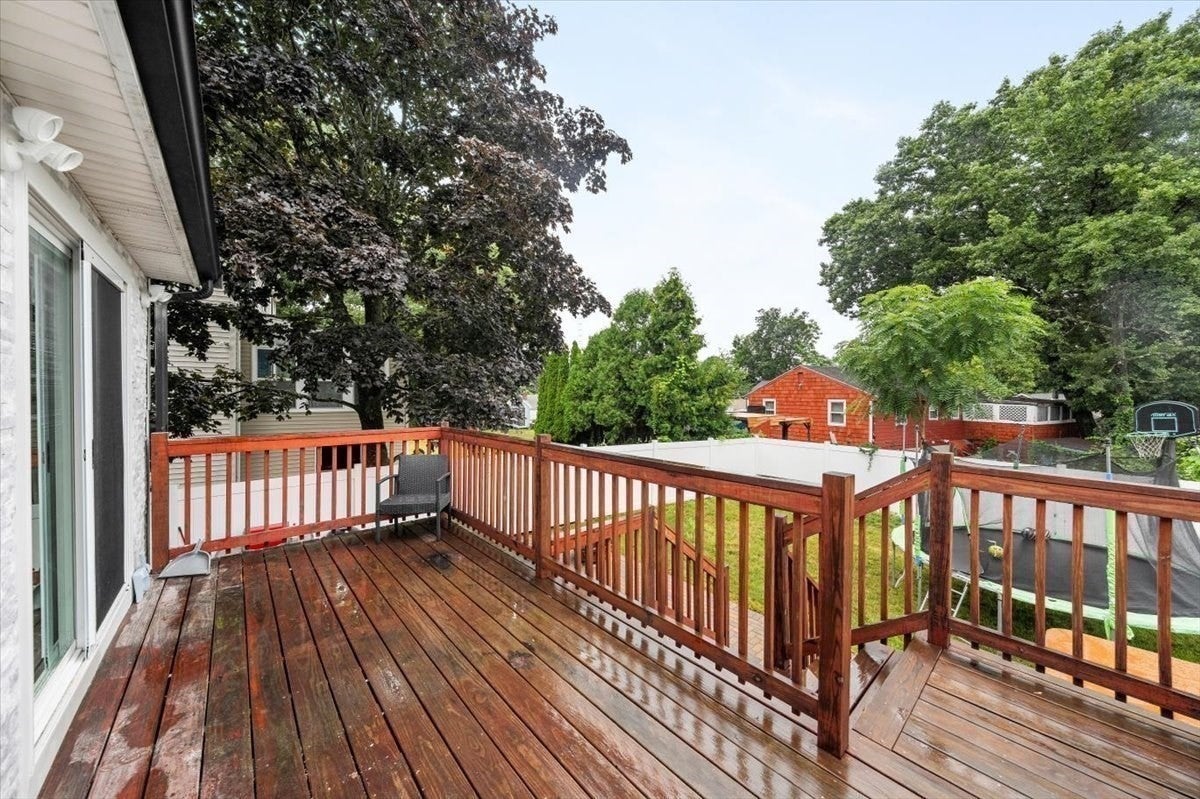 7 Alyssum Dr, Billerica, MA Photo #33