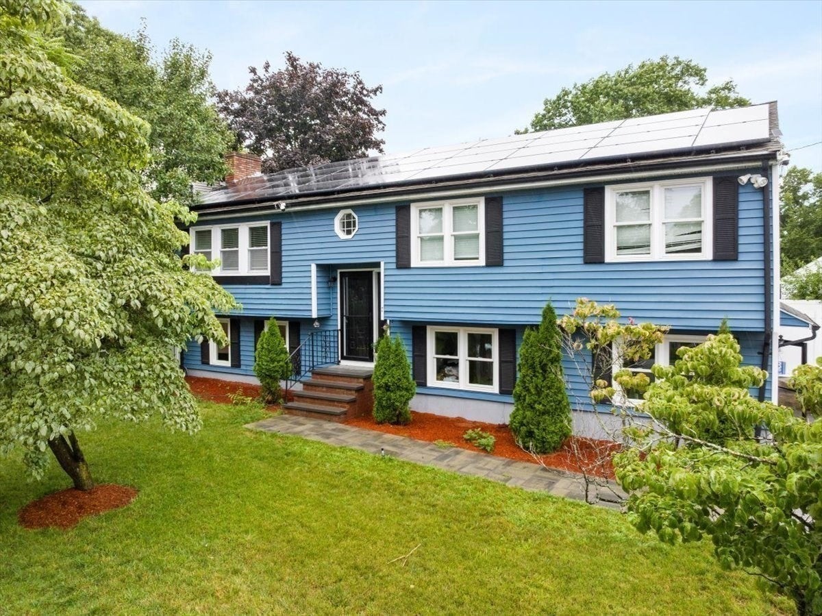 7 Alyssum Dr, Billerica, MA Photo #1