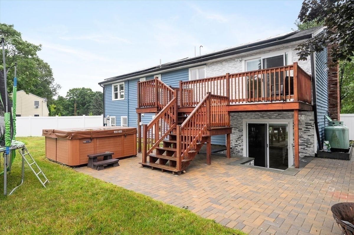 7 Alyssum Dr, Billerica, MA Photo #31