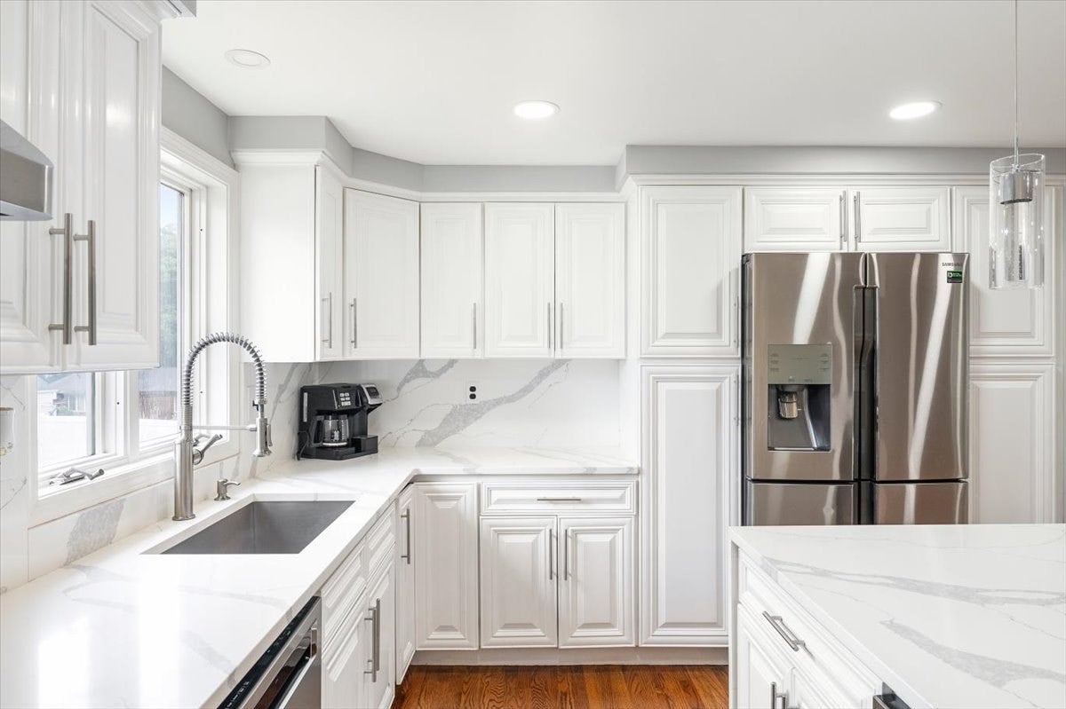 7 Alyssum Dr, Billerica, MA Photo #7