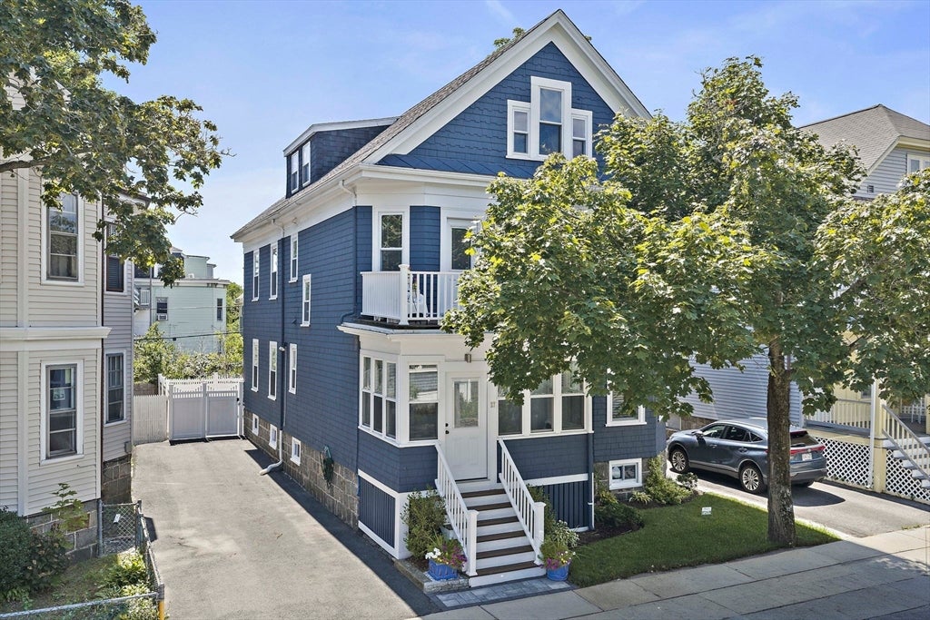 27 Whitten St #2, Boston, MA, 27 Whitten St #2, Boston, MA Photo #2