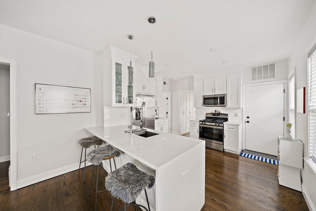 27 Whitten St #2, Boston, MA, 27 Whitten St #2, Boston, MA Photo #4