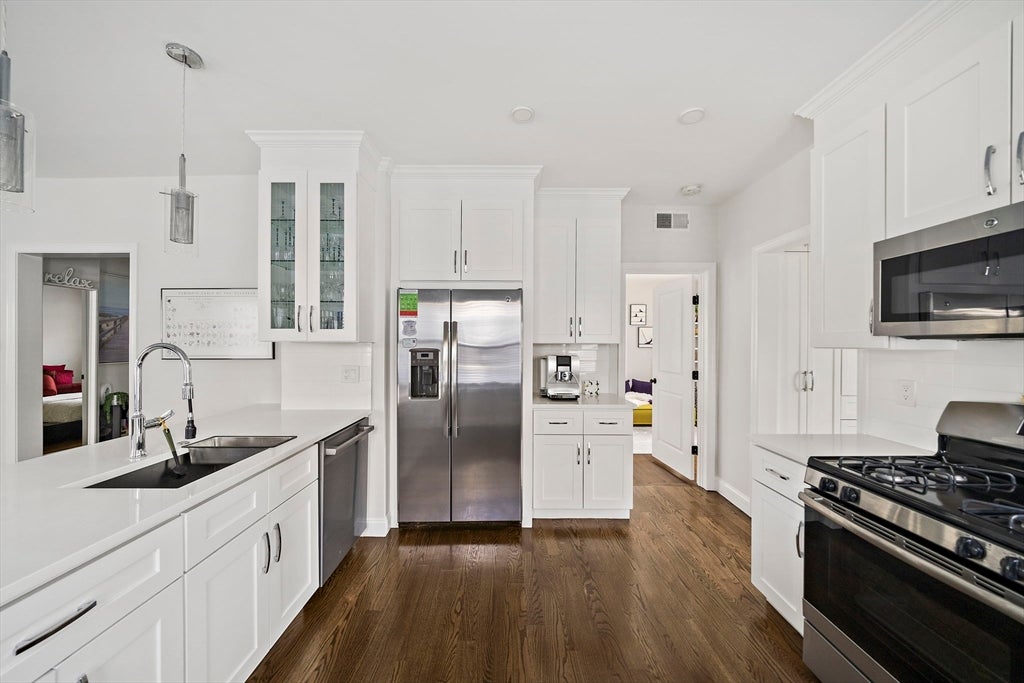 27 Whitten St #2, Boston, MA, 27 Whitten St #2, Boston, MA Photo #5