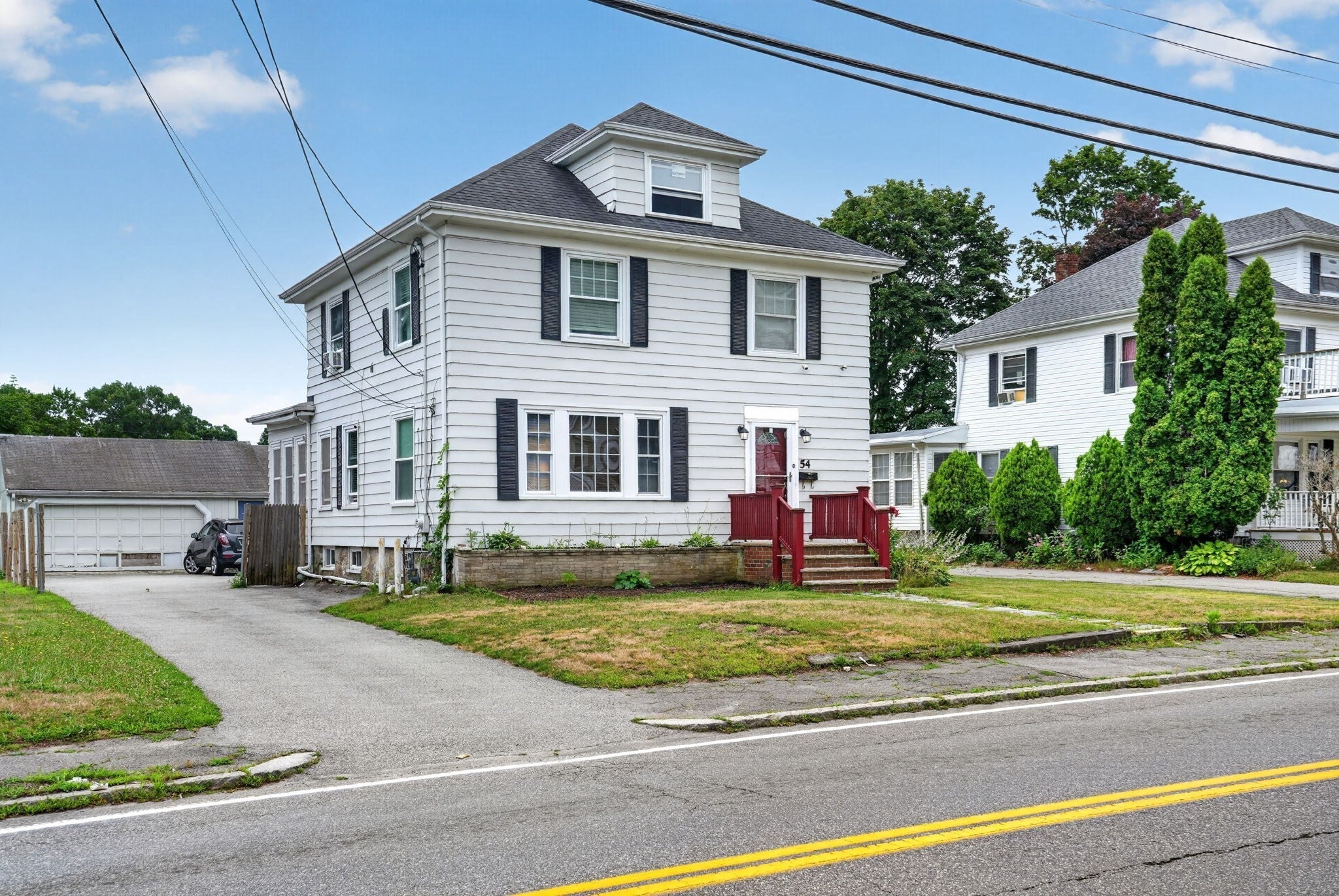 54 Oak St