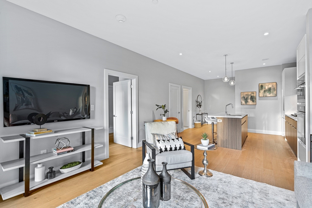 100 Shawmut Ave 912