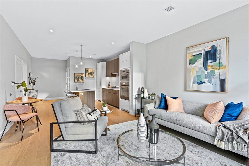 100 Shawmut Ave 912