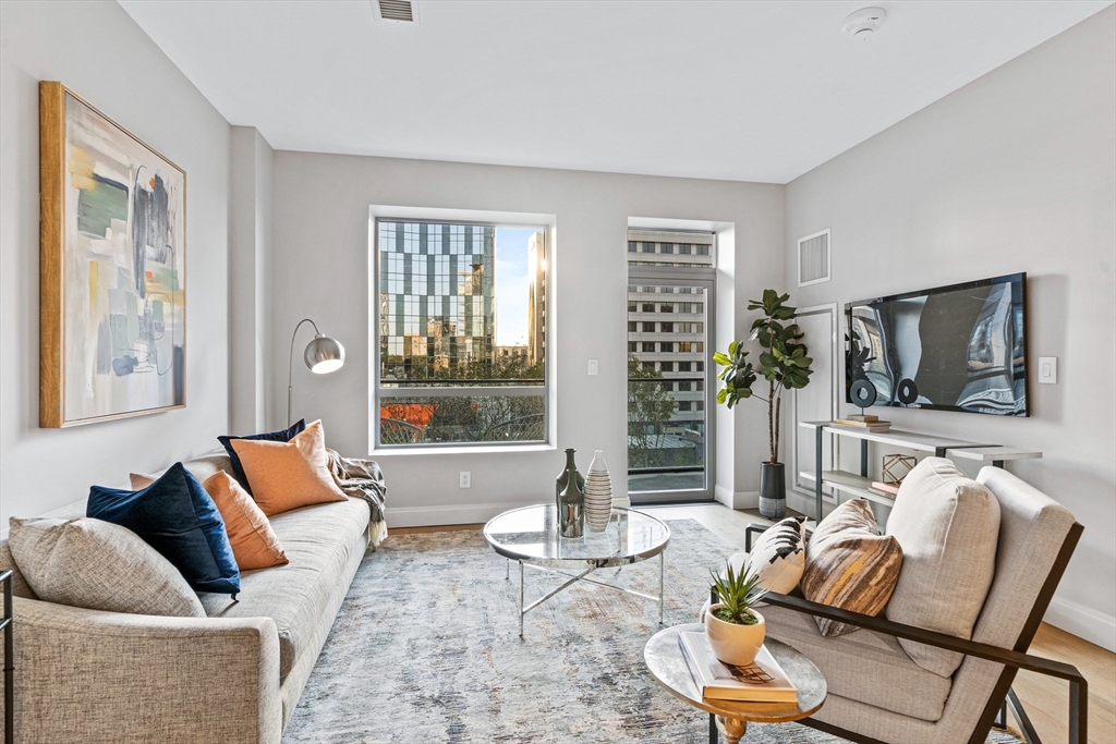100 Shawmut Ave 912