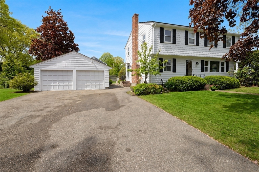 277 Rosemary St, Needham, MA Photo #38