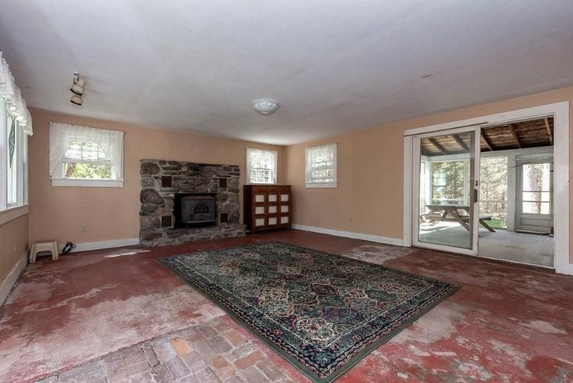 54 Park ST, Pepperell, MA Photo #12