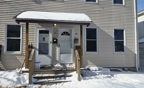Photo of 29 Beech St #1, Fitchburg, MA 01421 (MLS # 73477131)