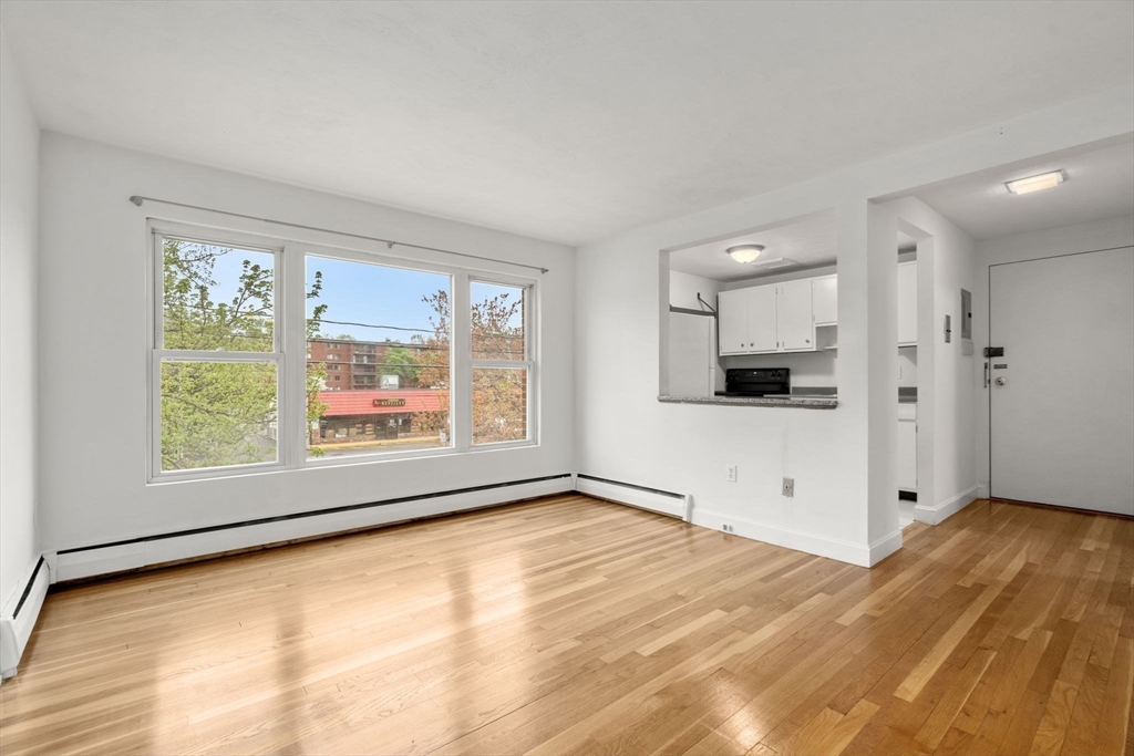 150 Main St 12