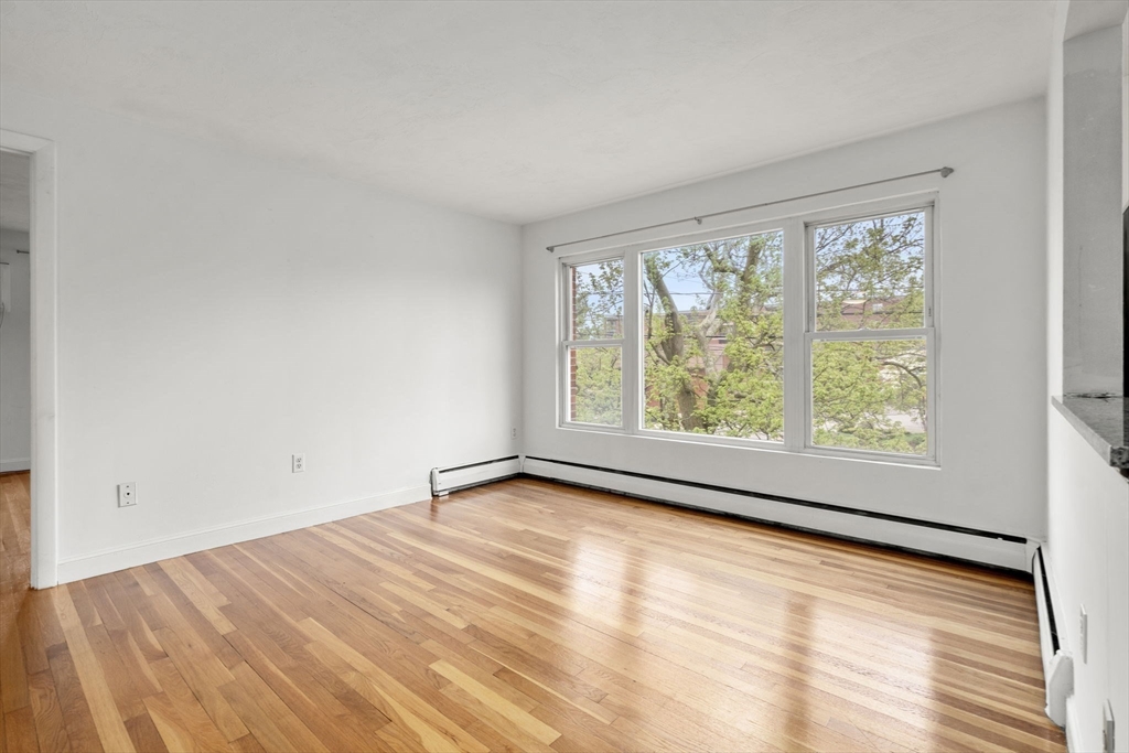 150 Main St 12
