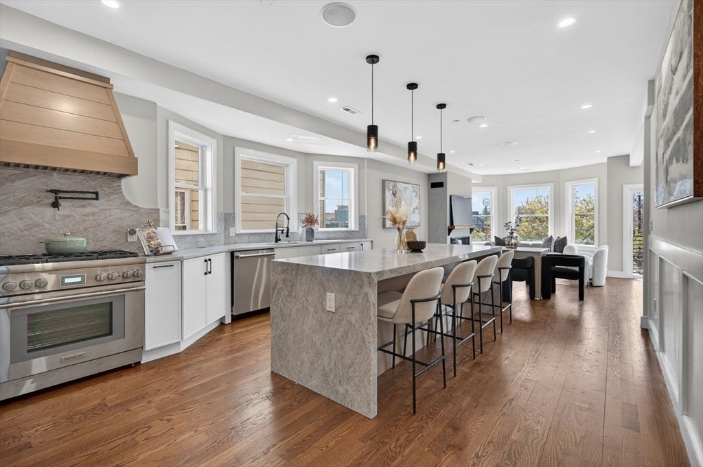555 Somerville Ave 2, Somerville MA 02143