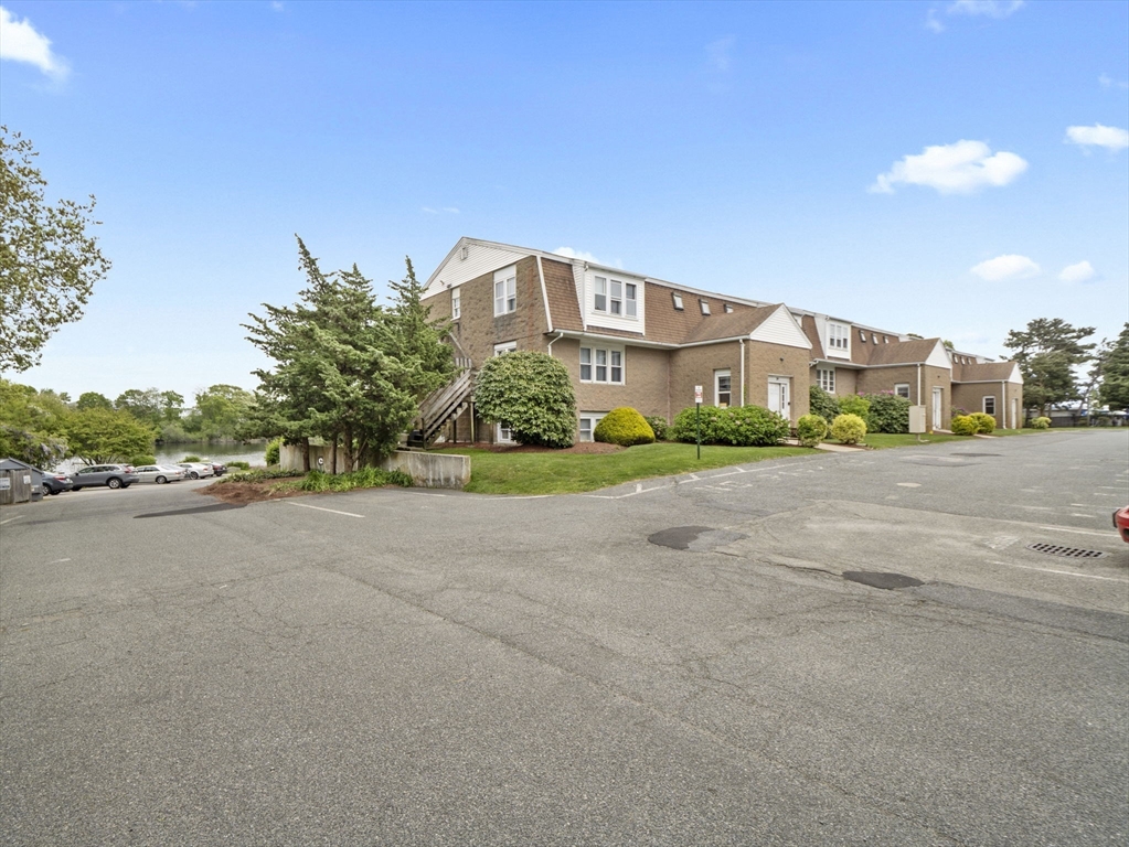24 Bettys Pond Rd K