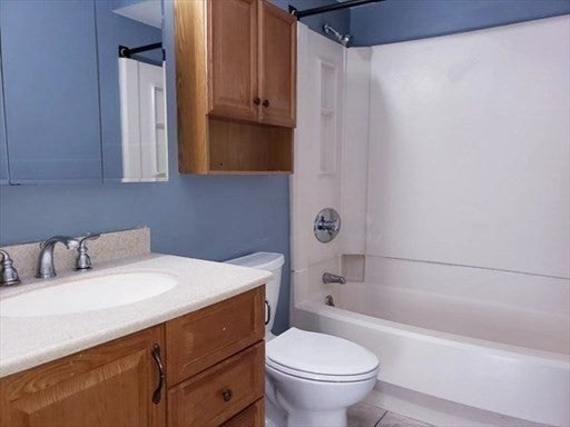 4975 Washington St #110, Boston, MA Photo #27
