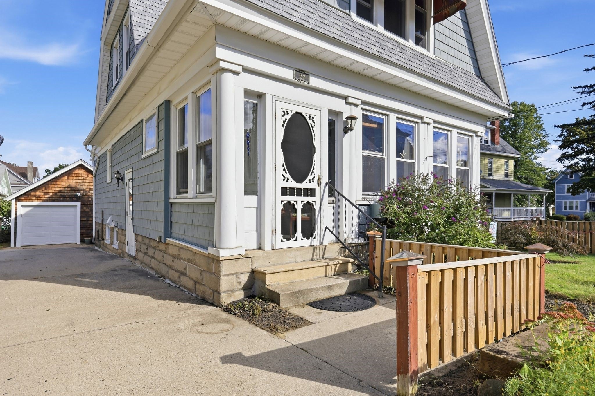 22 Lemuel Ave