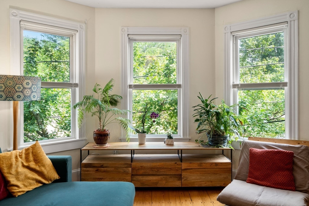 124-126 Minden St 126-2