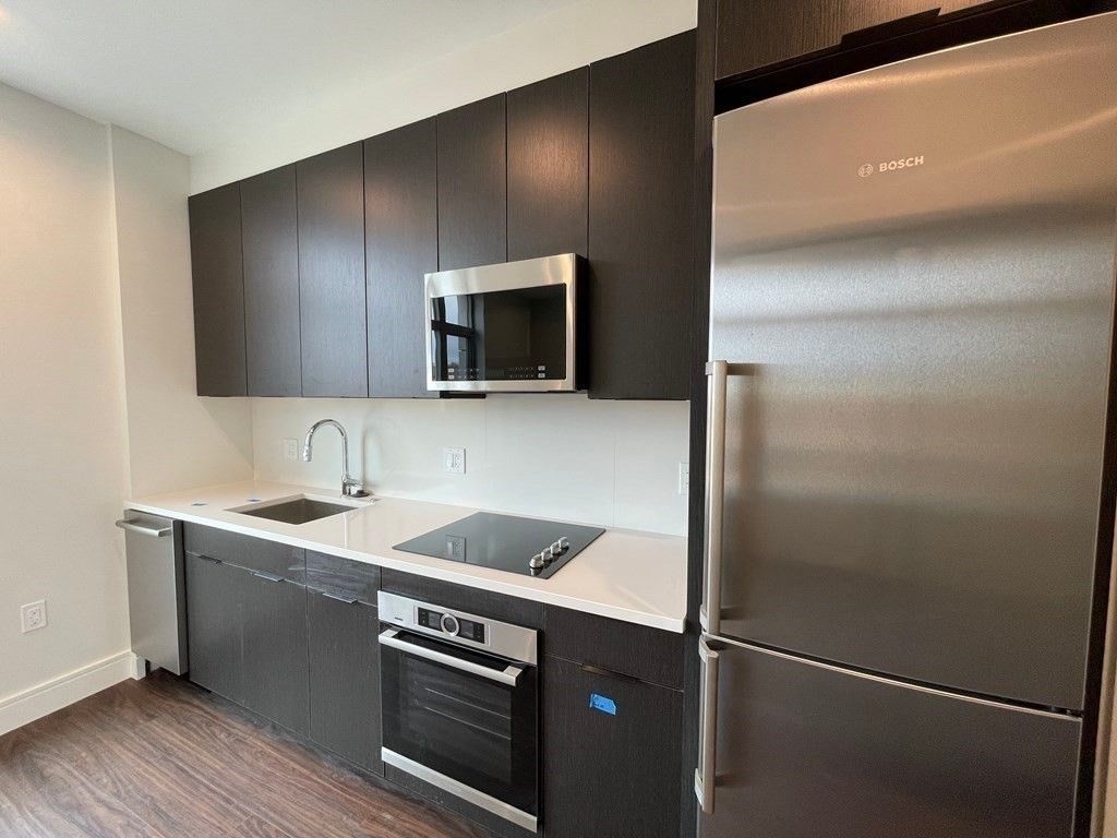 99 Sumner St 303