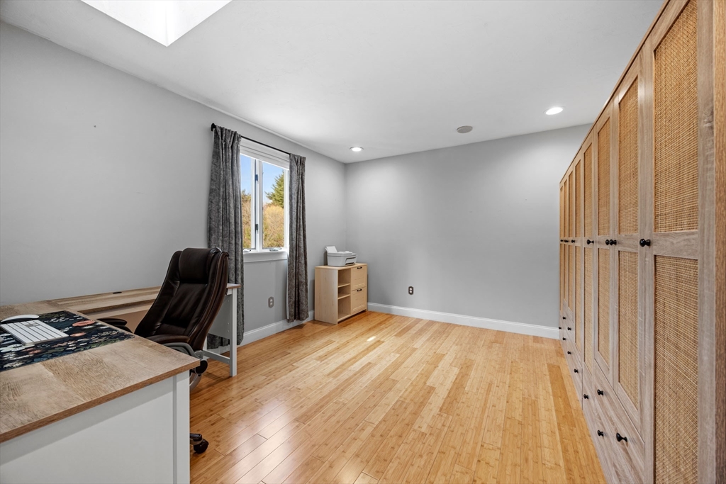 35 Sandra Dr, East Bridgewater, MA Photo #21