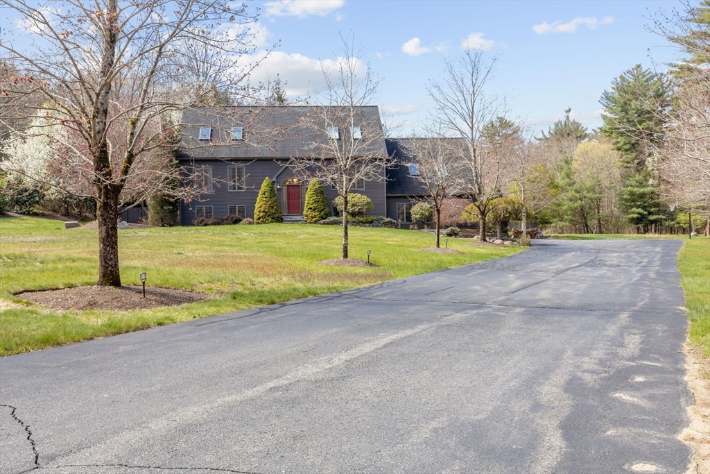 35 Sandra Dr, East Bridgewater, MA Photo #5