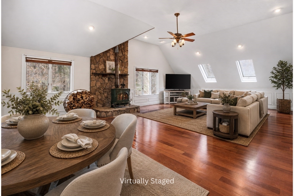 35 Sandra Dr, East Bridgewater, MA Photo #10