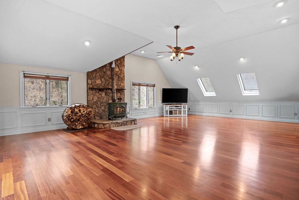 35 Sandra Dr, East Bridgewater, MA Photo #11