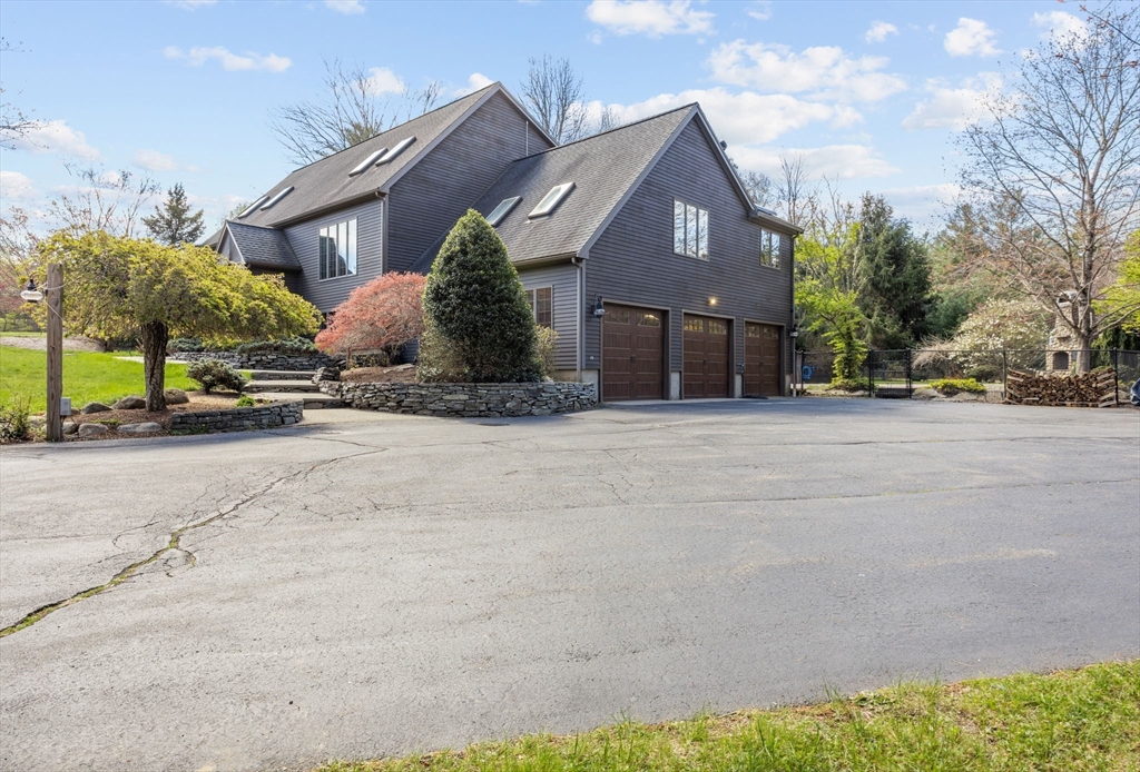 35 Sandra Dr, East Bridgewater, MA Photo #6